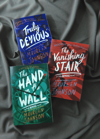 truly devious trilogy - maureen johnson